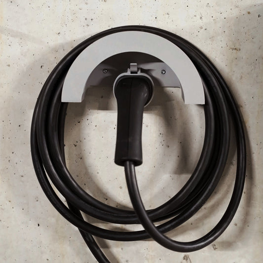 Kabelhalter Gerade mit aufgewickeltem Typ-2-Ladekabel, Frontansicht