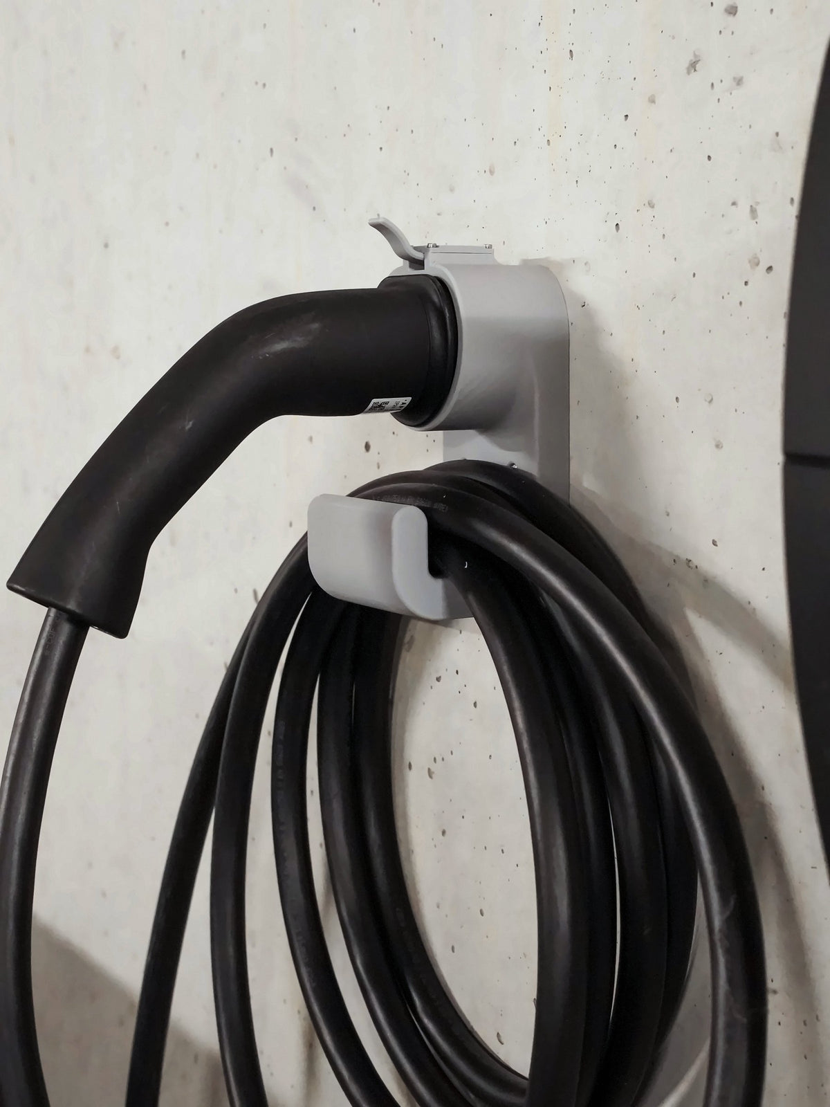 Kabelhalter Kompakt Gerade mit Kabel am Haken